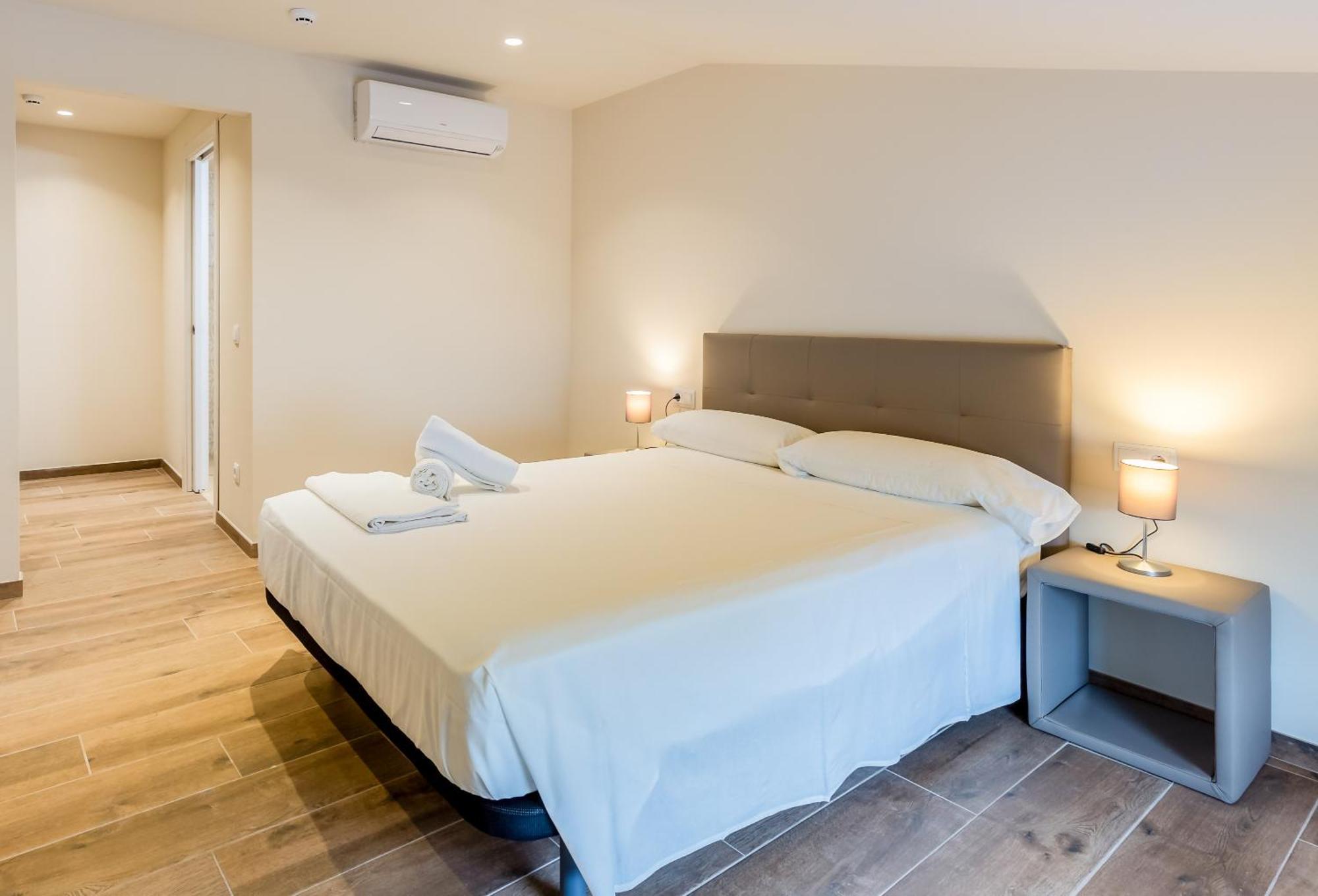 Can Cintet 3 Apartamento Con Terraza En Besalú Kültér fotó