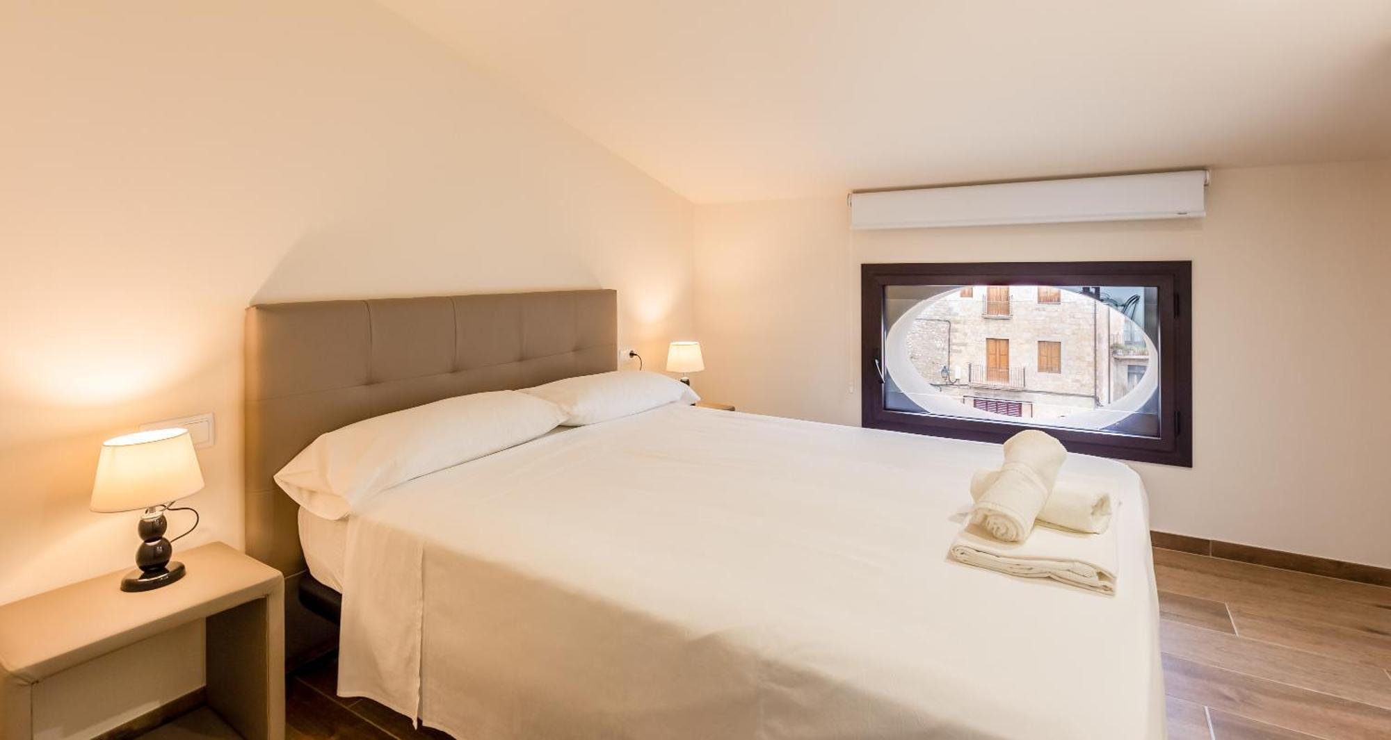 Can Cintet 3 Apartamento Con Terraza En Besalú Kültér fotó