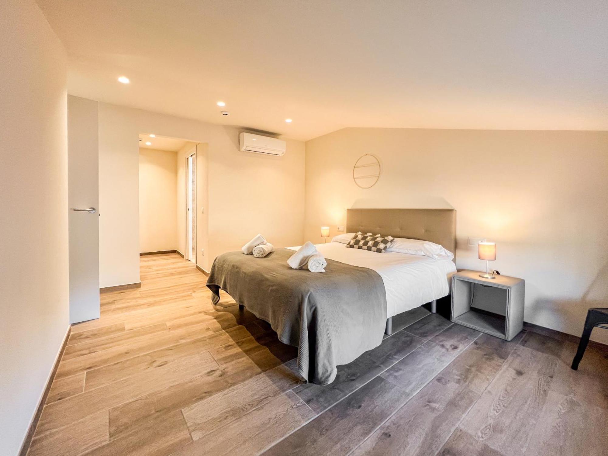 Can Cintet 3 Apartamento Con Terraza En Besalú Kültér fotó